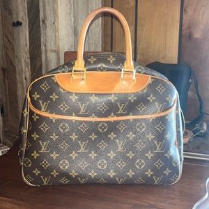 Louis Vuitton Purse